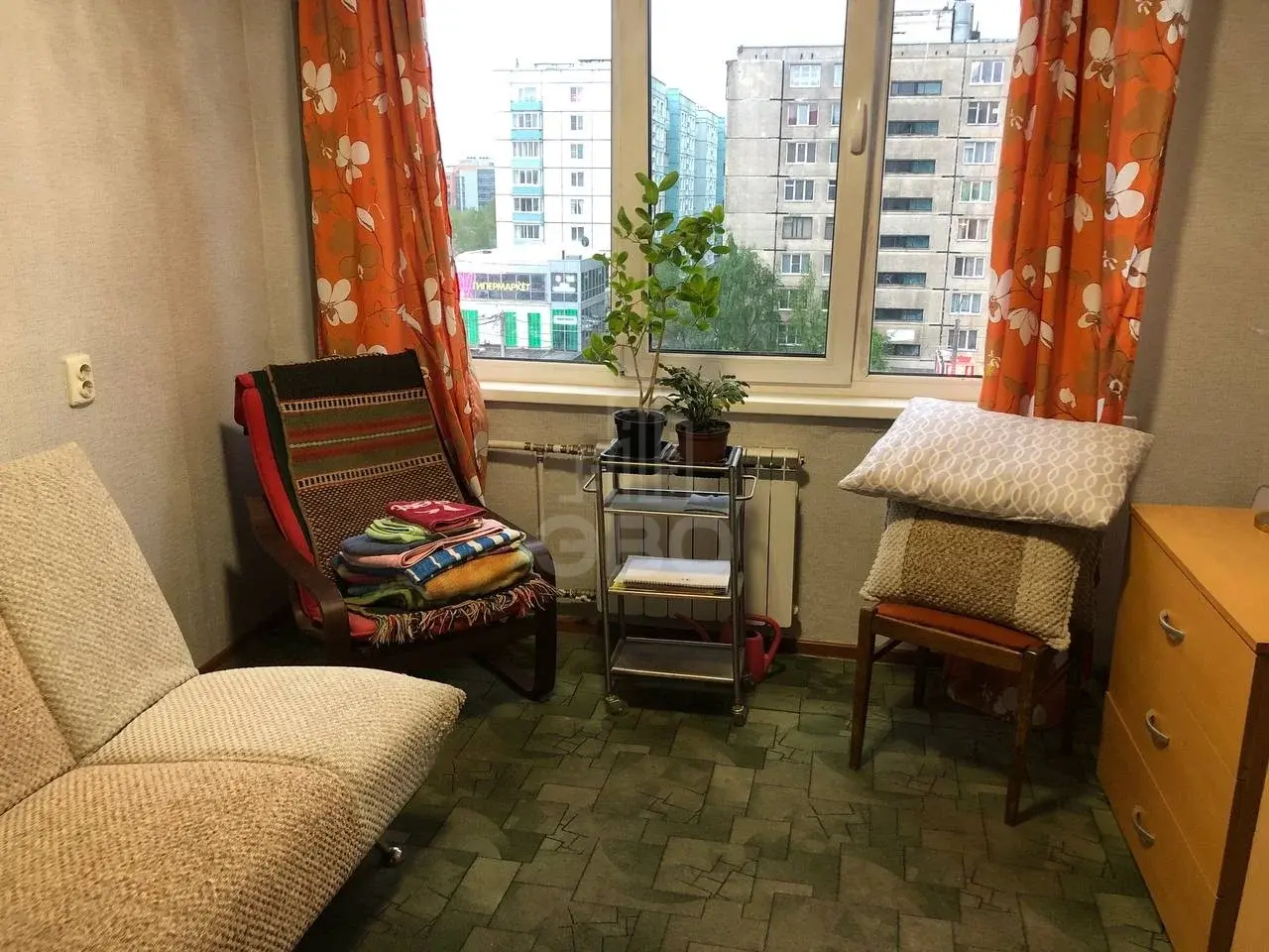 комната в Санкт-Петербурге по адресу: Дыбенко ул., 24, к 1