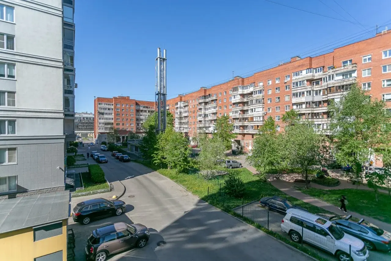 четырехкомнатная квартира в Санкт-Петербурге по адресу: Московский проспект, 73, к 4
