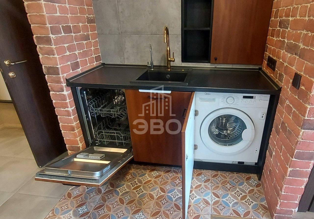 однокомнатная квартира в Санкт-Петербурге по адресу: Вишерская ул., 1, к 2