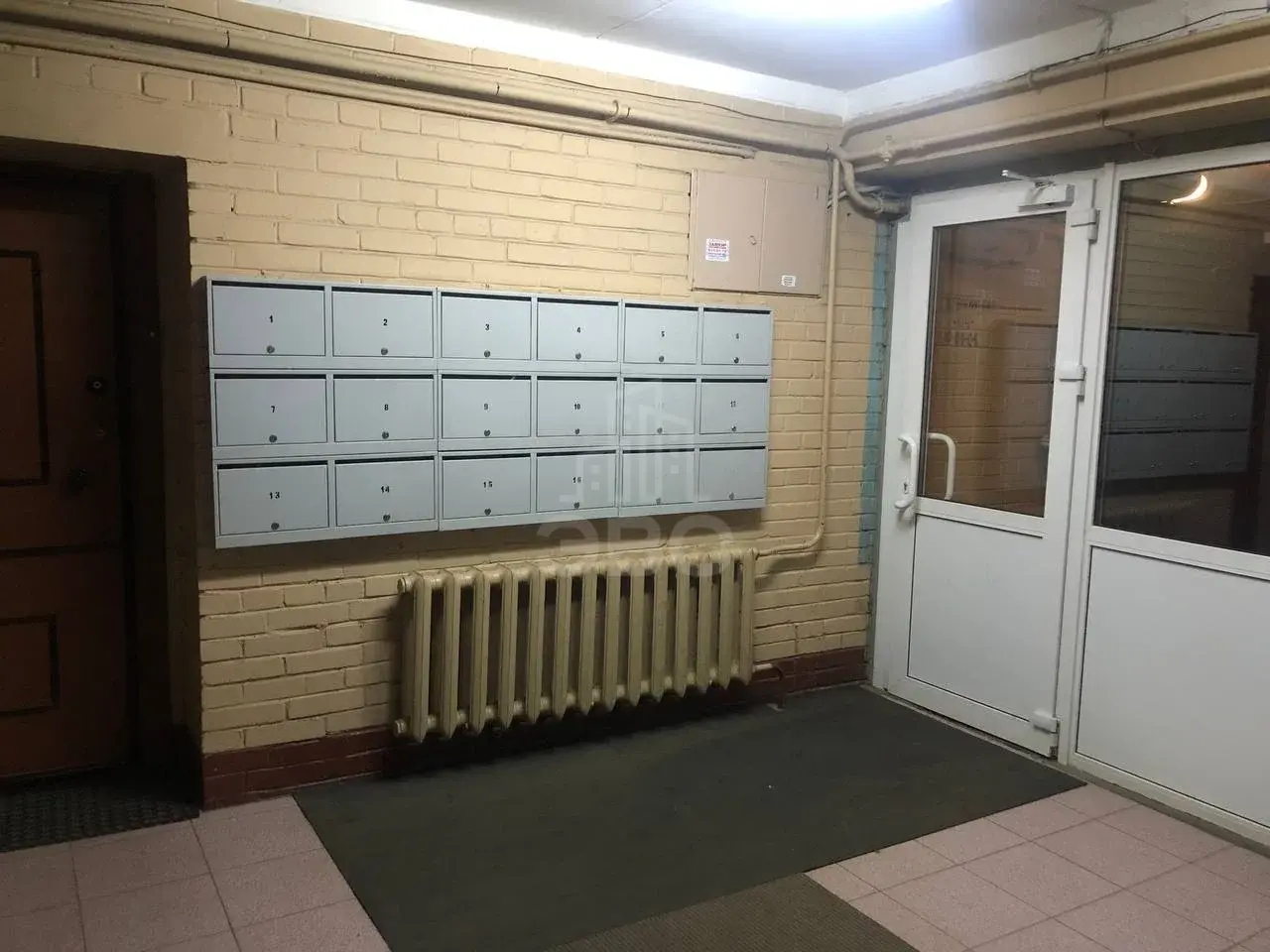трехкомнатная квартира в Санкт-Петербурге по адресу: Крыленко ул., 15, к 2
