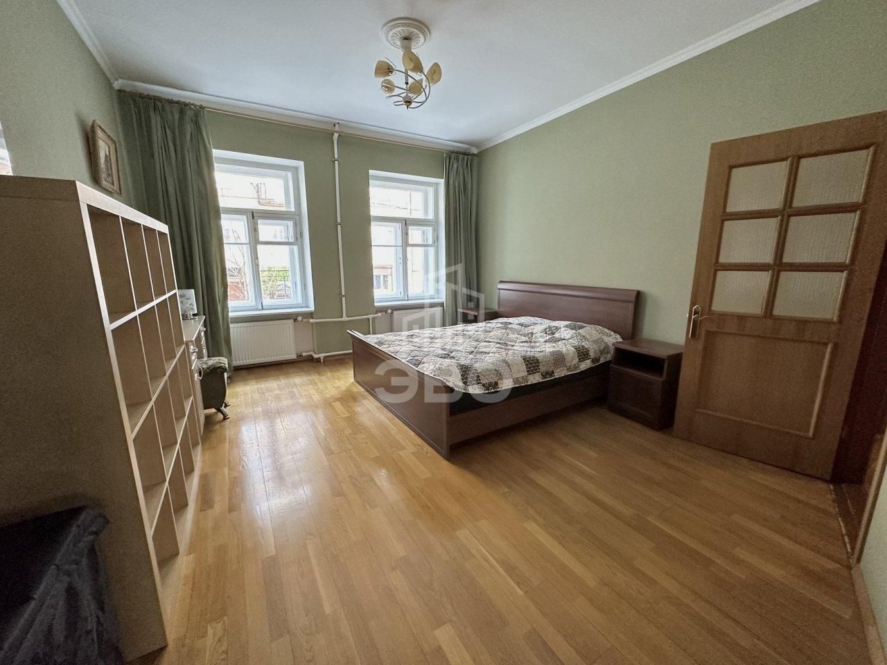 двухкомнатная квартира в Санкт-Петербурге по адресу: 4-я Советская ул., 44