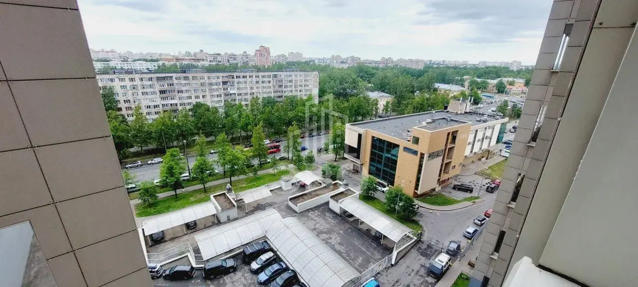 трехкомнатная квартира в Санкт-Петербурге по адресу: Науки проспект, 17, к 6