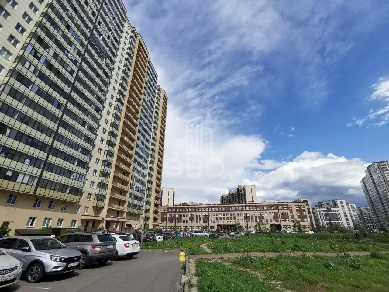 однокомнатная квартира в Санкт-Петербурге по адресу: Охтинская аллея, 14