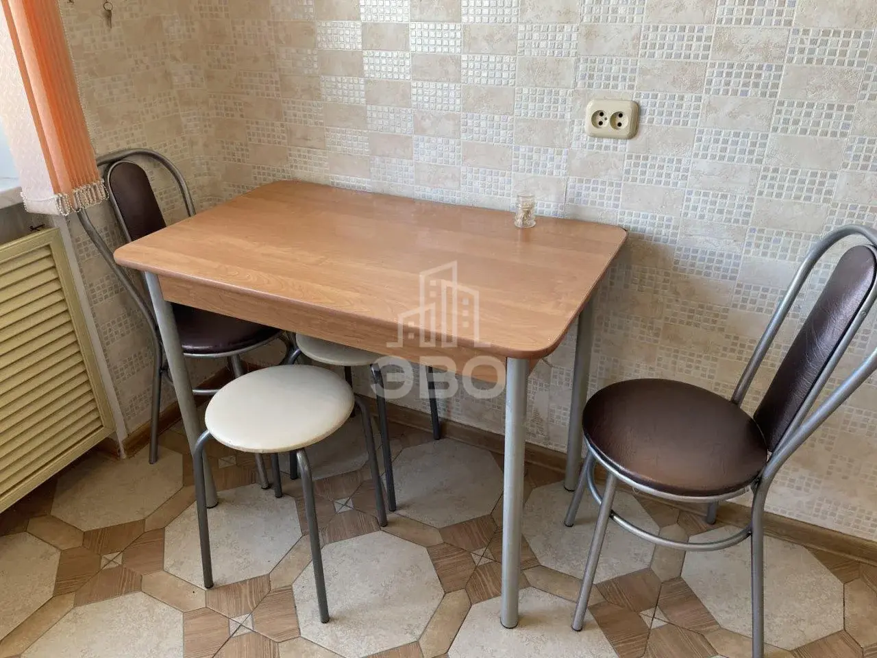 трехкомнатная квартира в Санкт-Петербурге по адресу: Чудновского ул., 8, к 1