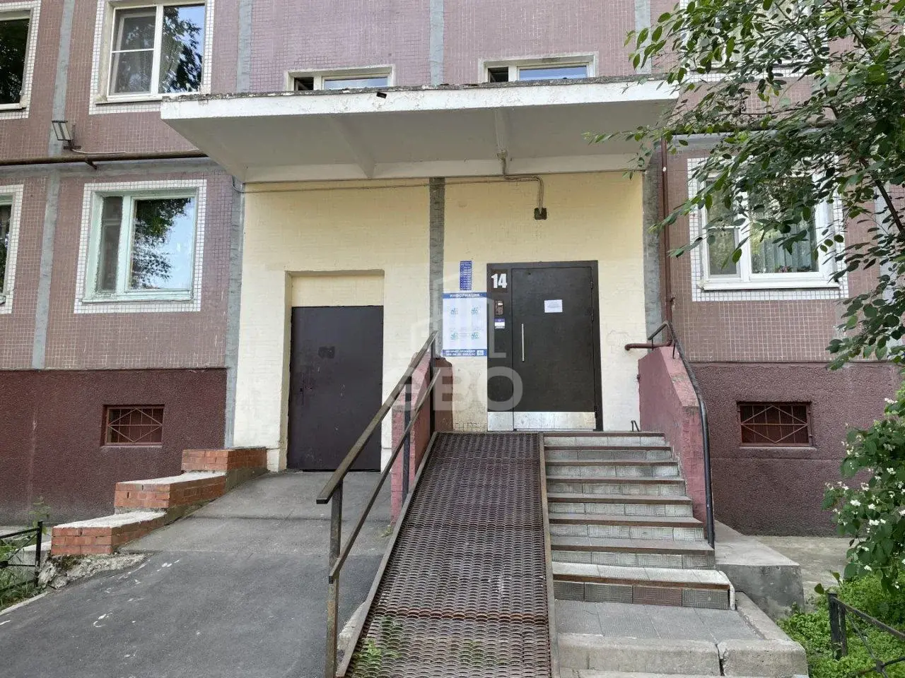 трехкомнатная квартира в Санкт-Петербурге по адресу: Чудновского ул., 8, к 1