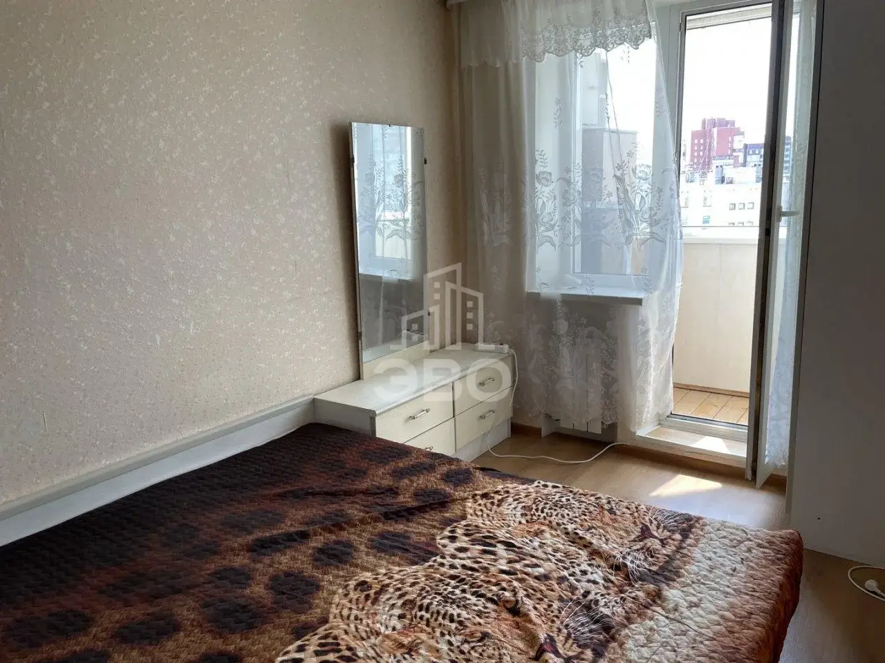 трехкомнатная квартира в Санкт-Петербурге по адресу: Чудновского ул., 8, к 1