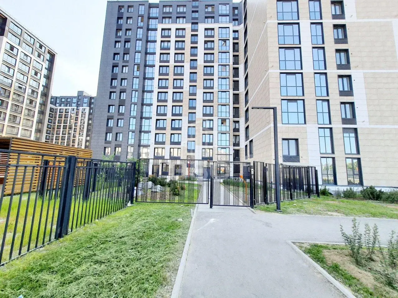 двухкомнатная квартира в Санкт-Петербурге по адресу: Тосина ул., 6, строение 1