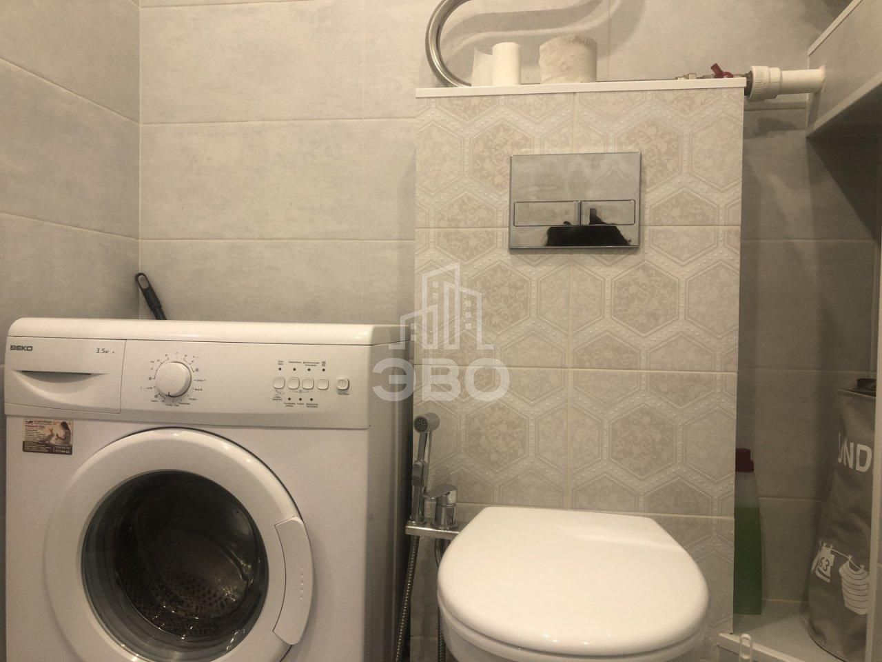 однокомнатная квартира в Санкт-Петербурге по адресу: Промышленная ул., 2