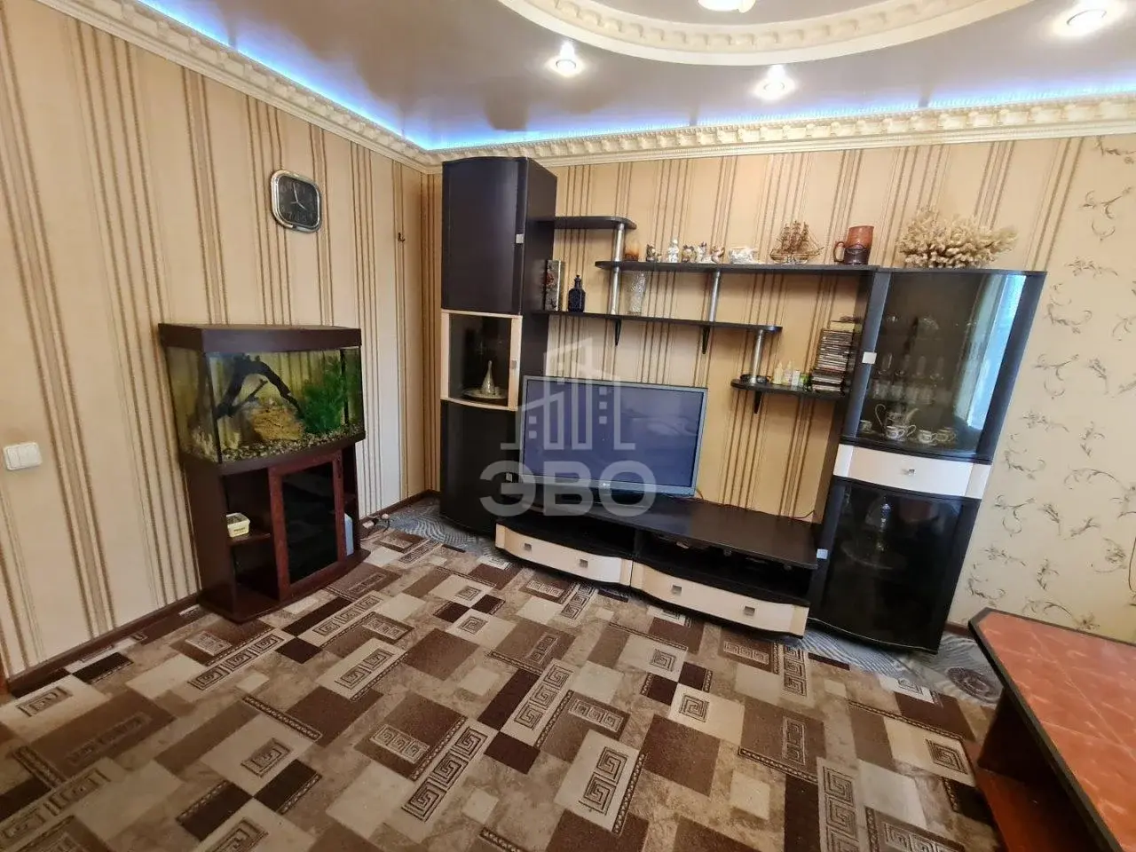двухкомнатная квартира в Санкт-Петербурге по адресу: Большевиков проспект, 35, к 1