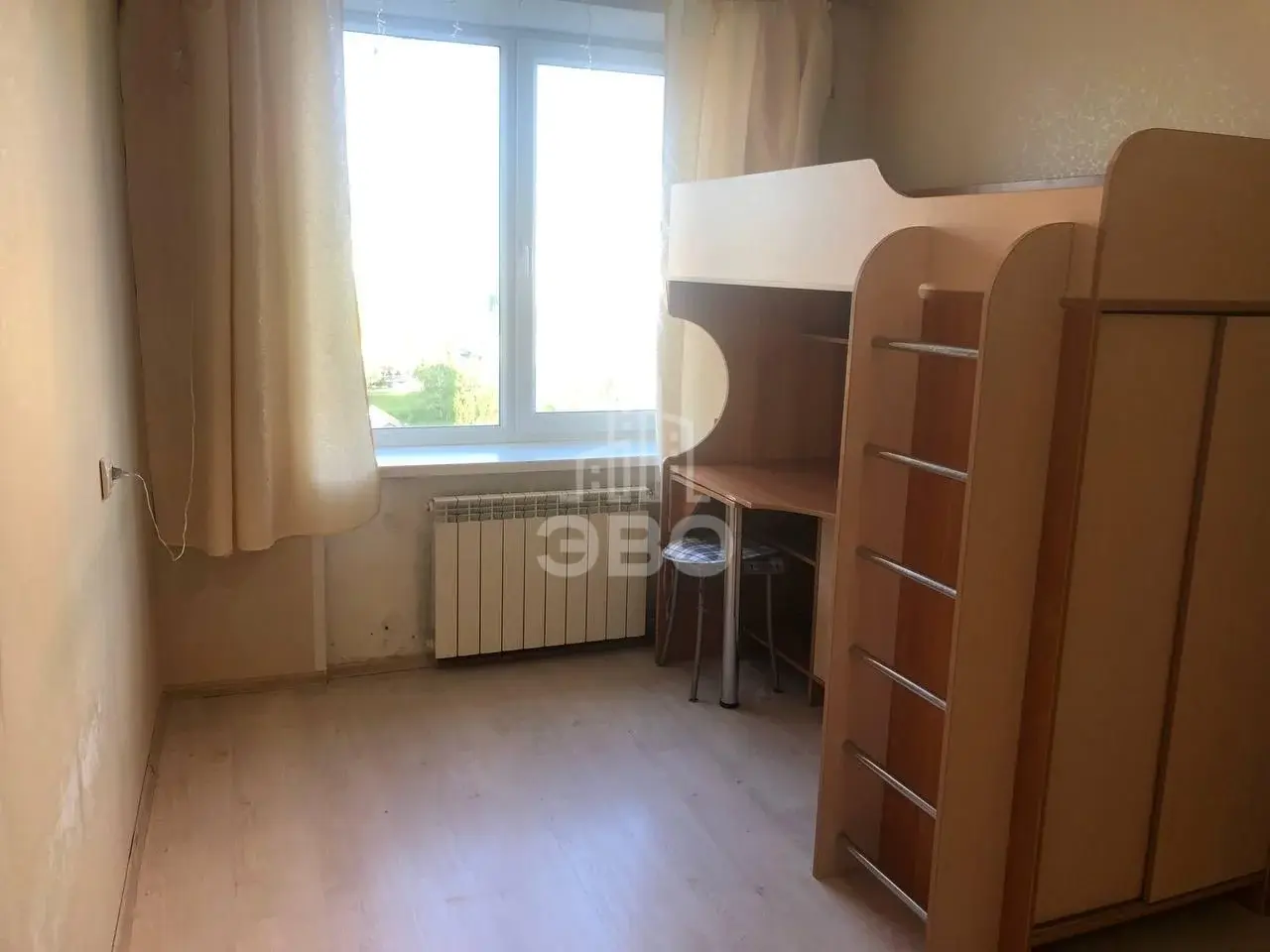 трехкомнатная квартира в Санкт-Петербурге по адресу: Бурцева ул., 19