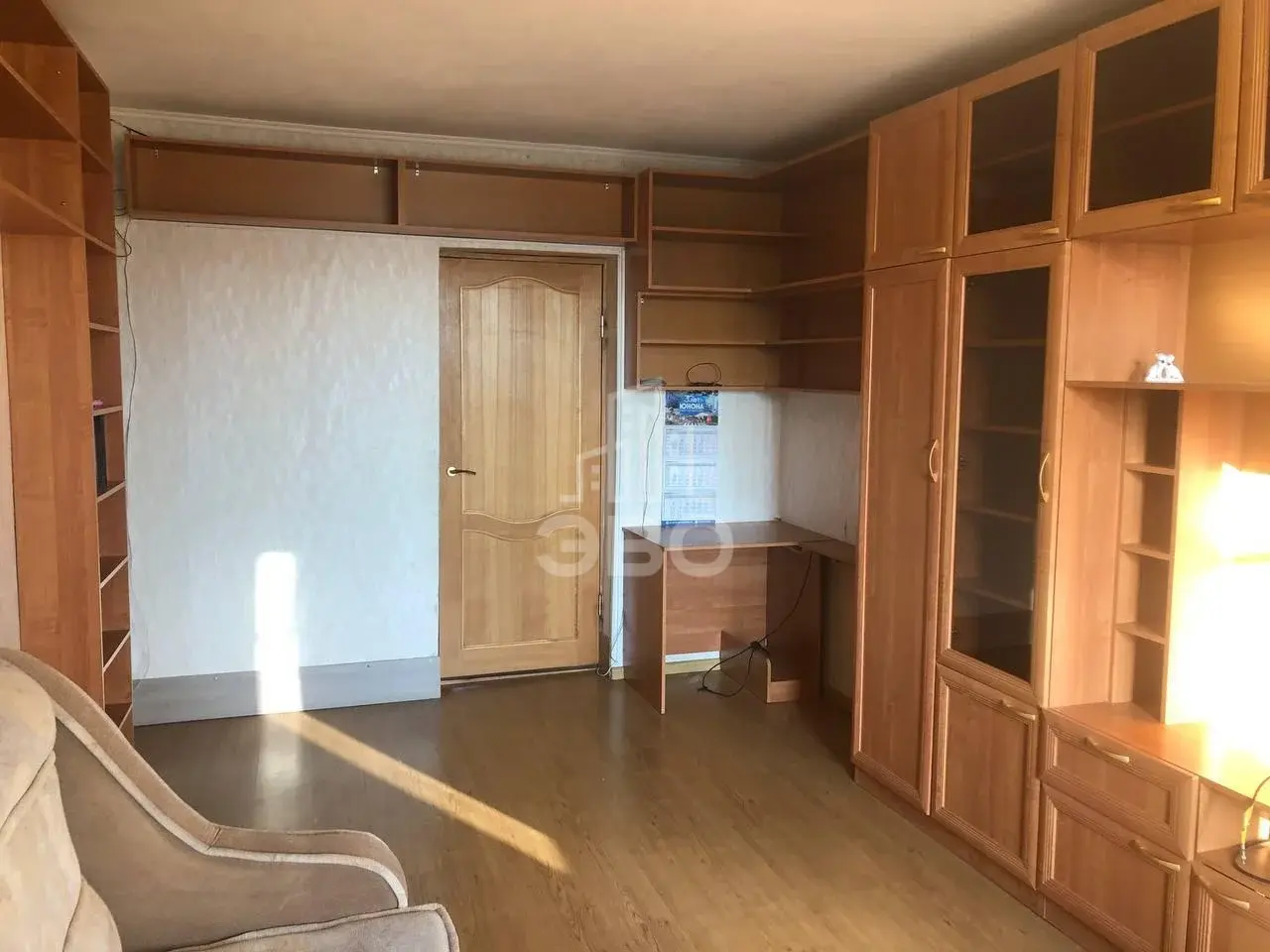 трехкомнатная квартира в Санкт-Петербурге по адресу: Бурцева ул., 19