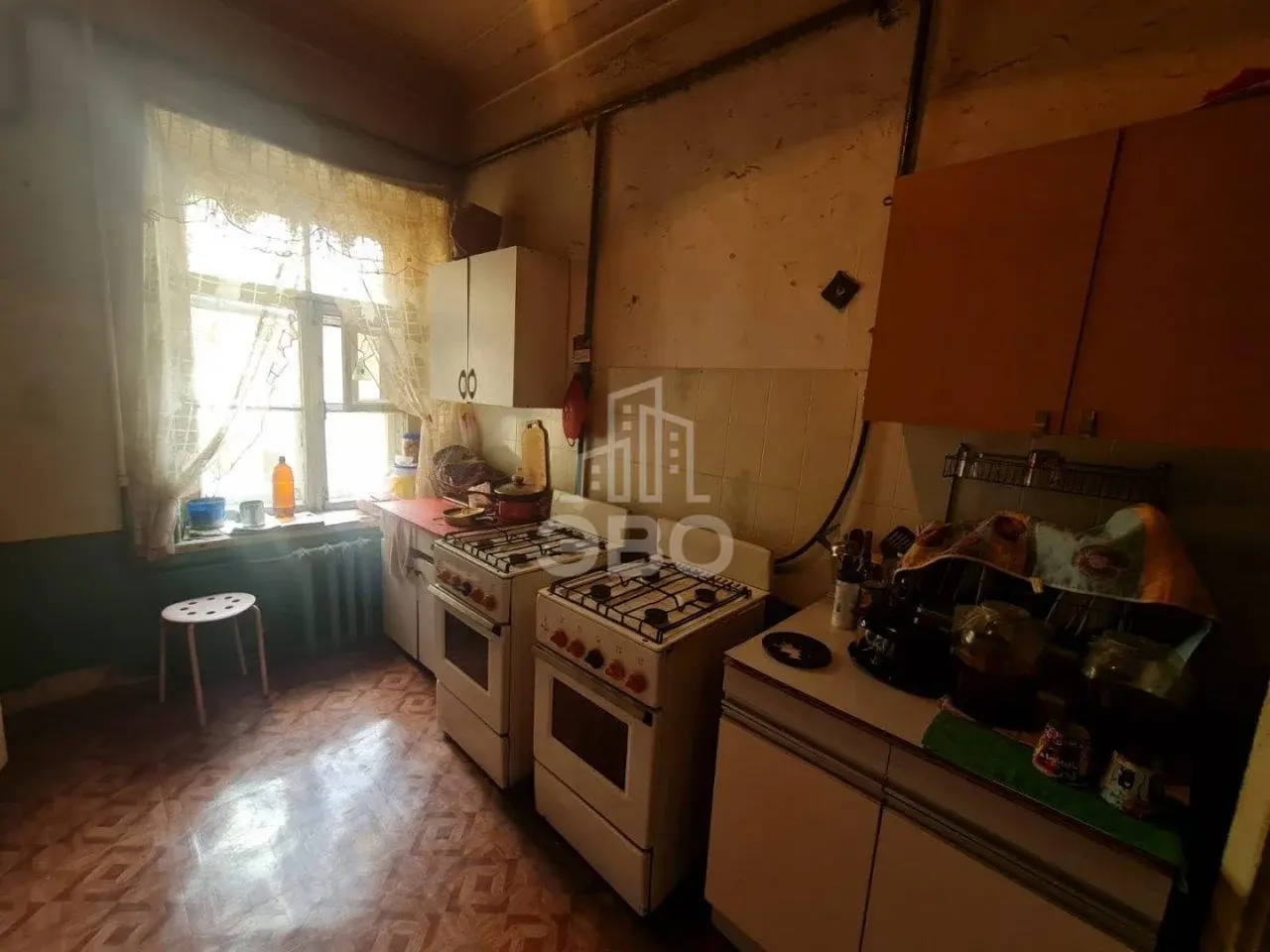 многокомнатная квартира в Санкт-Петербурге по адресу: Джамбула пер., 17