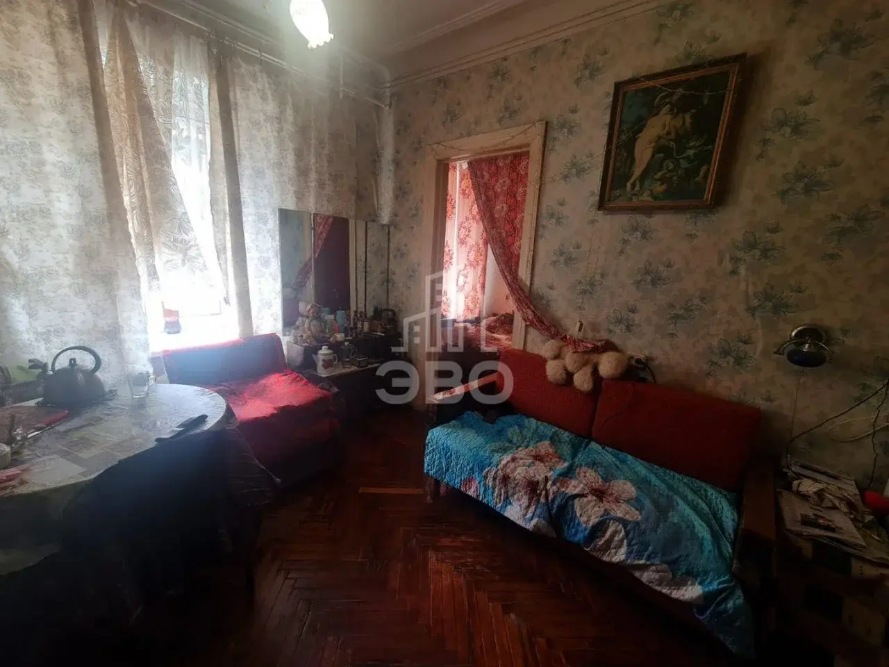 многокомнатная квартира в Санкт-Петербурге по адресу: Джамбула пер., 17