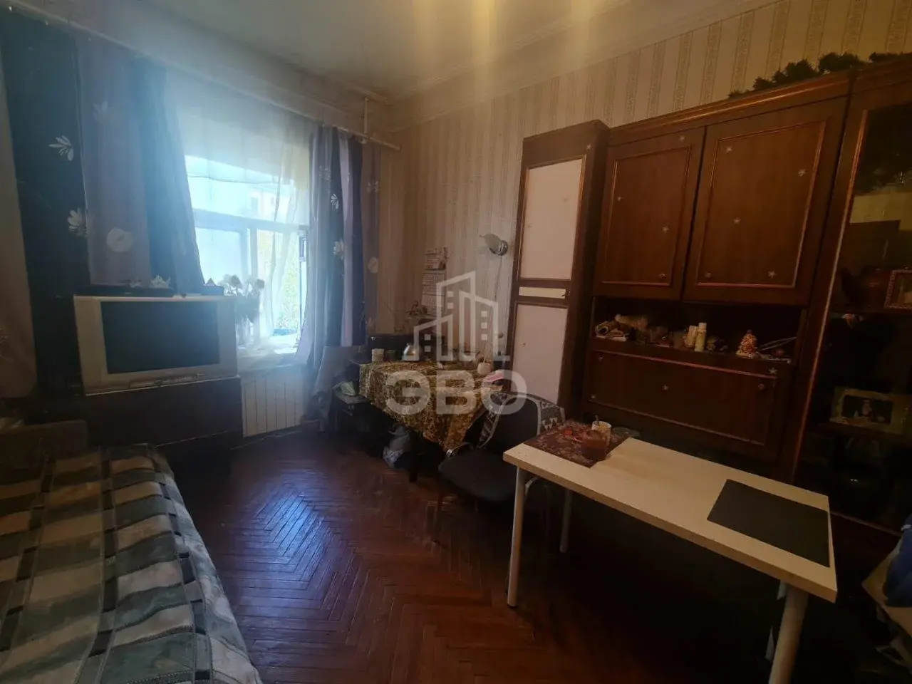 многокомнатная квартира в Санкт-Петербурге по адресу: Джамбула пер., 17