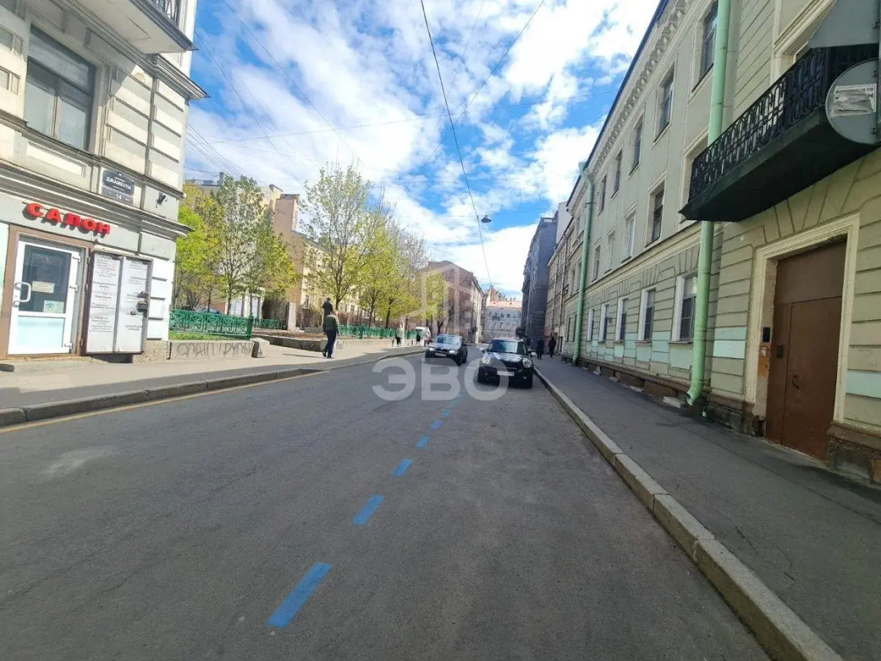 многокомнатная квартира в Санкт-Петербурге по адресу: Джамбула пер., 17