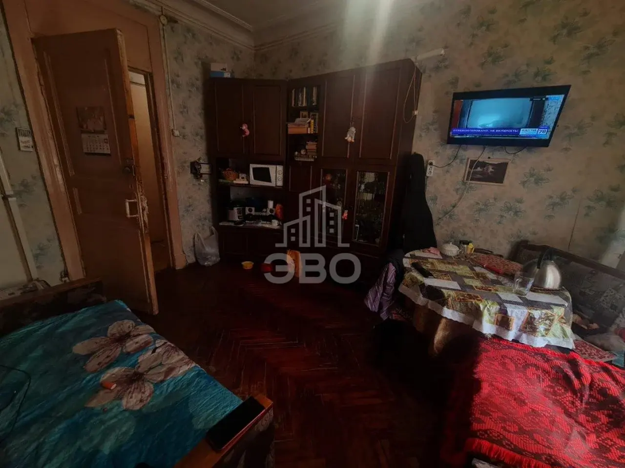 многокомнатная квартира в Санкт-Петербурге по адресу: Джамбула пер., 17
