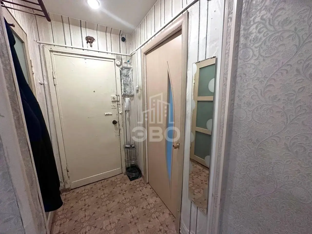 трехкомнатная квартира в Санкт-Петербурге по адресу: Червонного Казачества ул., 40