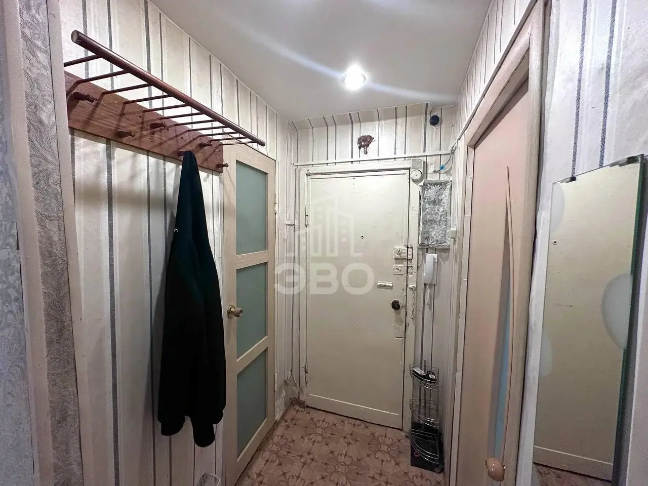 трехкомнатная квартира в Санкт-Петербурге по адресу: Червонного Казачества ул., 40