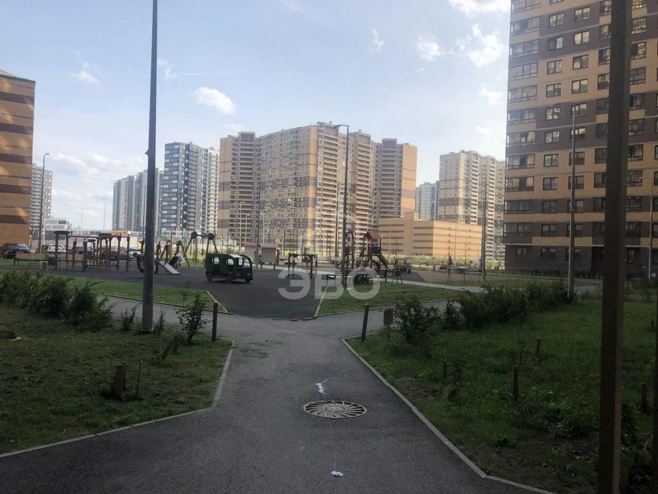 однокомнатная квартира в Санкт-Петербурге по адресу: Русановская ул., 18, к 6