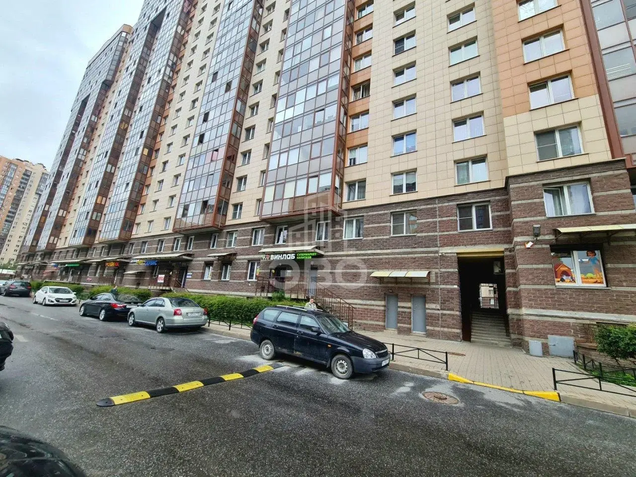 однокомнатная квартира в Санкт-Петербурге по адресу: Королёва проспект, 61