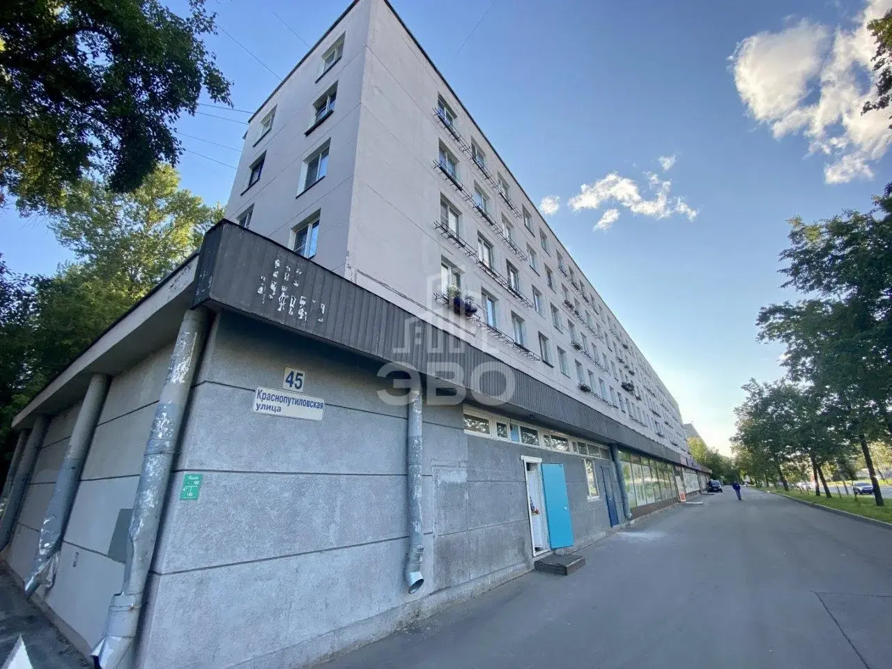трехкомнатная квартира в Санкт-Петербурге по адресу: Краснопутиловская ул., 45, литера А