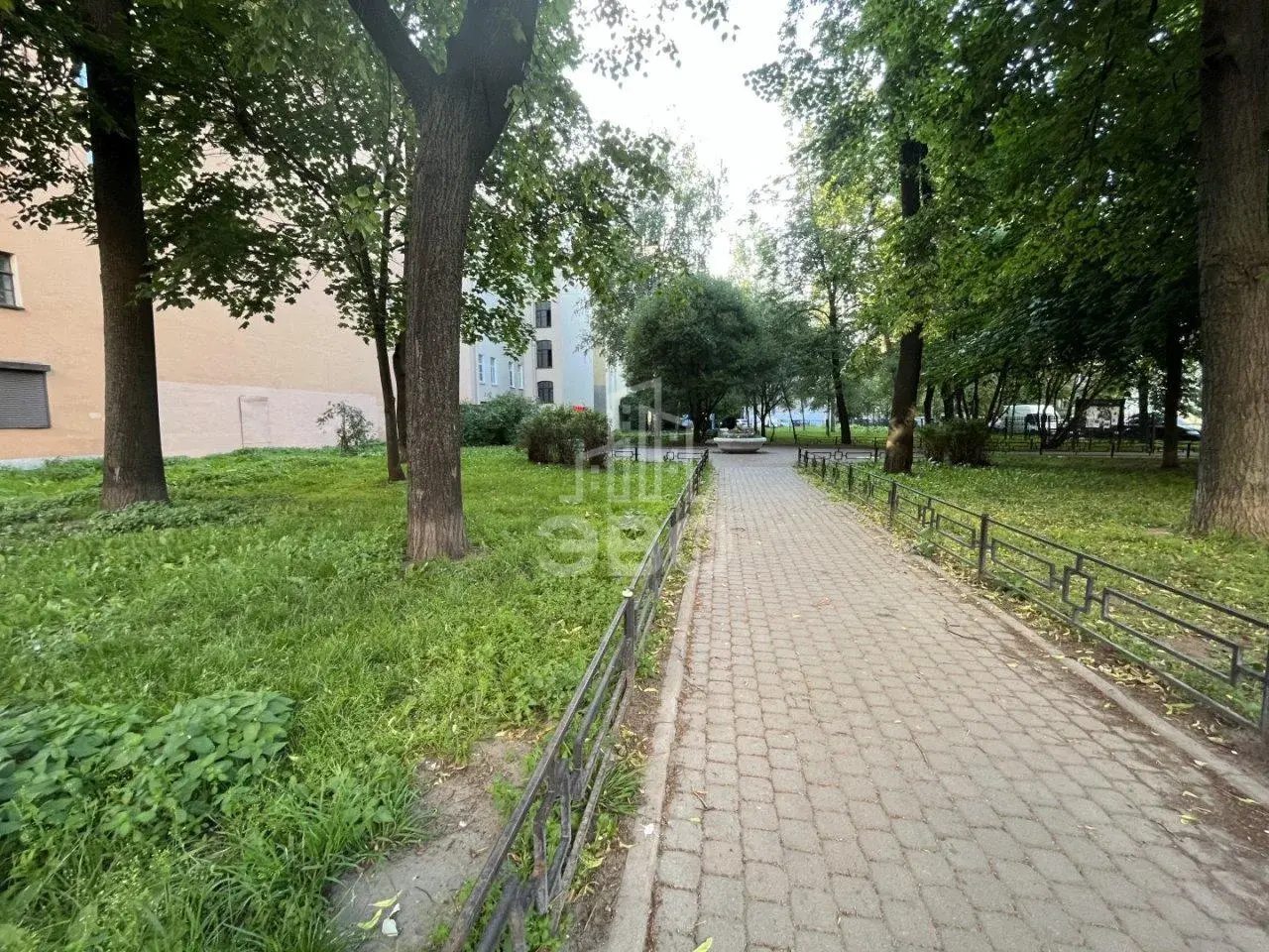 комната в Санкт-Петербурге по адресу: Большая Зеленина ул., 1/44
