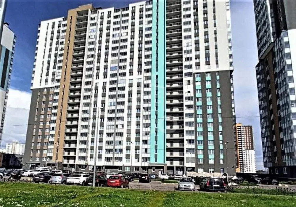 однокомнатная квартира в Санкт-Петербурге по адресу: Чарушинская ул., 10, строение 1