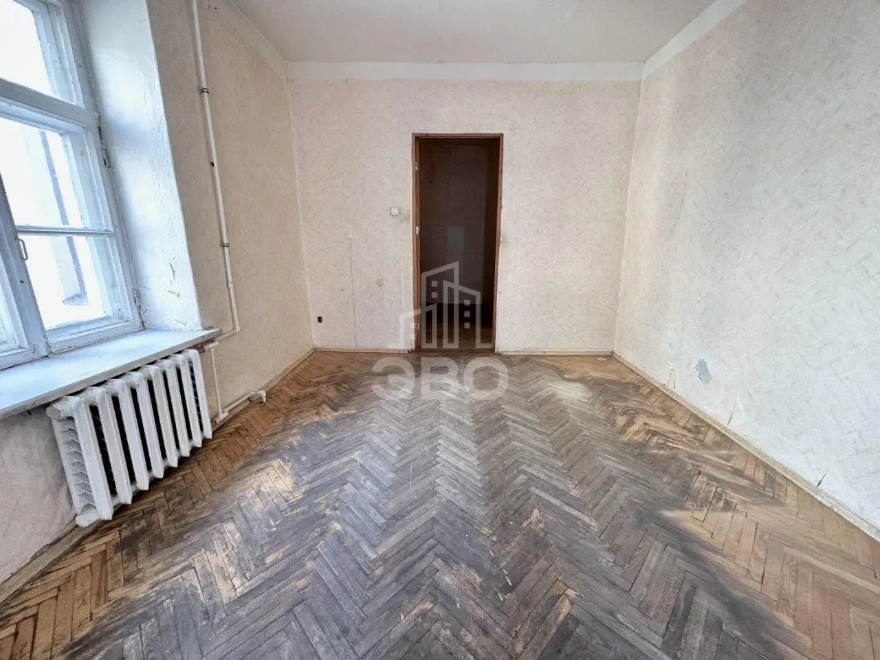 двухкомнатная квартира в Санкт-Петербурге по адресу: Таврическая ул., 27