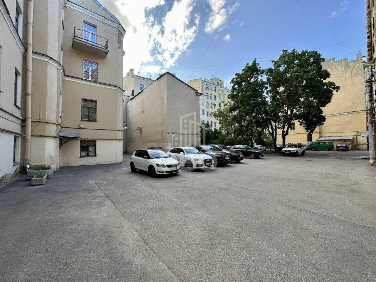 двухкомнатная квартира в Санкт-Петербурге по адресу: Таврическая ул., 27