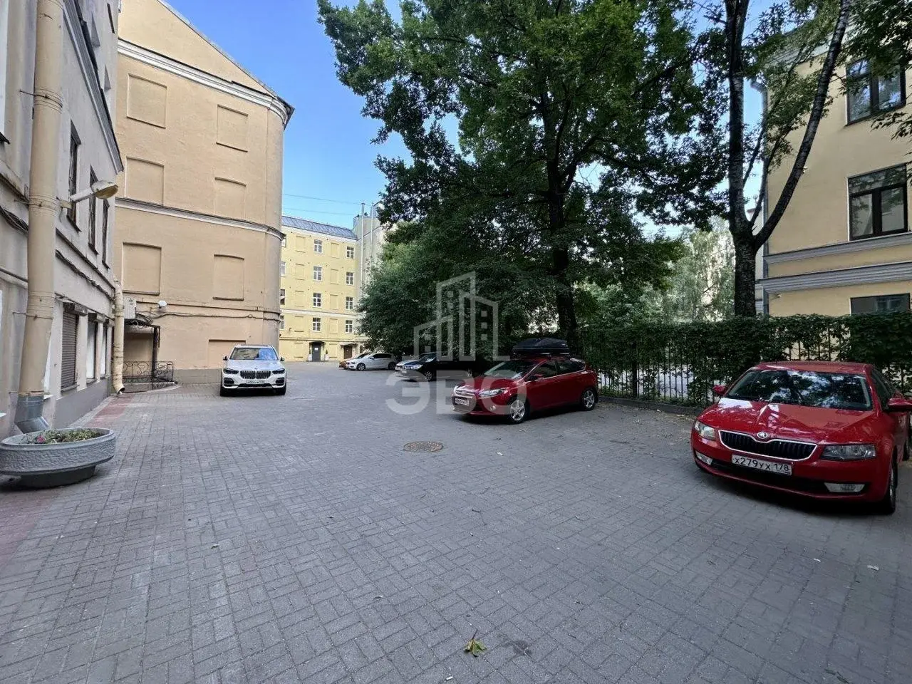 двухкомнатная квартира в Санкт-Петербурге по адресу: Таврическая ул., 27