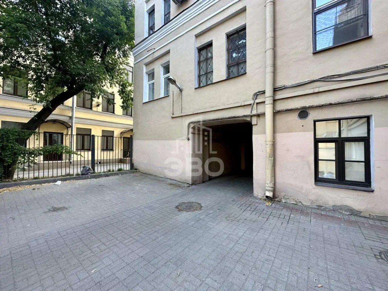 двухкомнатная квартира в Санкт-Петербурге по адресу: Таврическая ул., 27