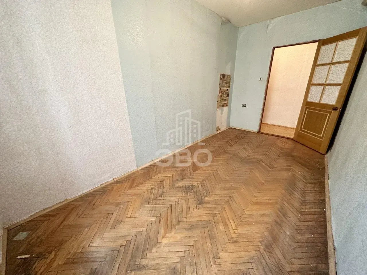 двухкомнатная квартира в Санкт-Петербурге по адресу: Таврическая ул., 27