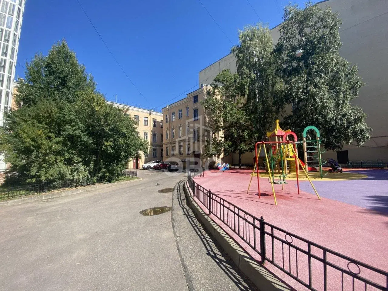 трехкомнатная квартира в Санкт-Петербурге по адресу: 12-я В.О. линия, 9