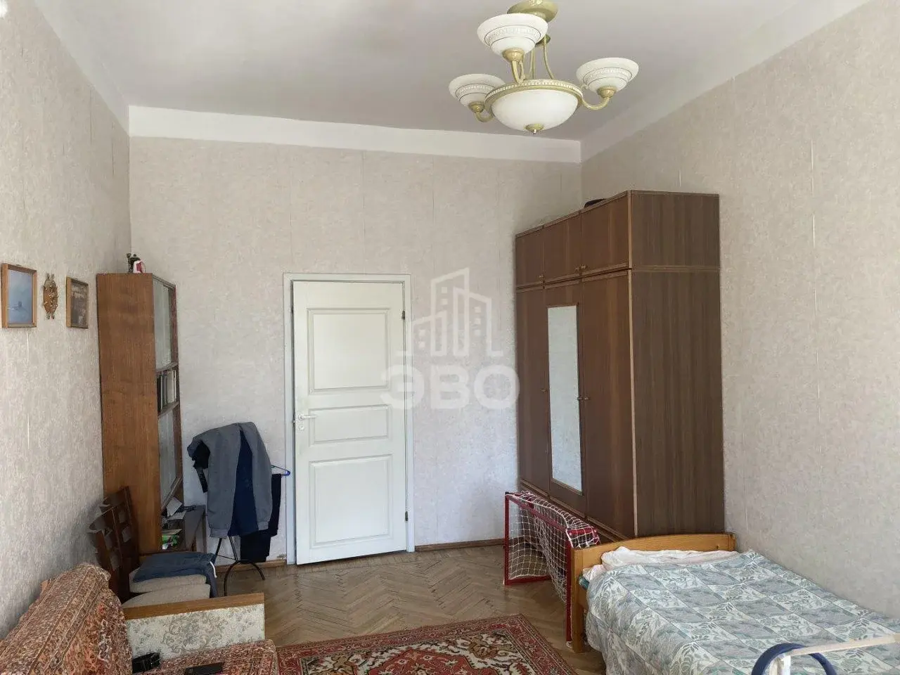 трехкомнатная квартира в Санкт-Петербурге по адресу: 12-я В.О. линия, 9