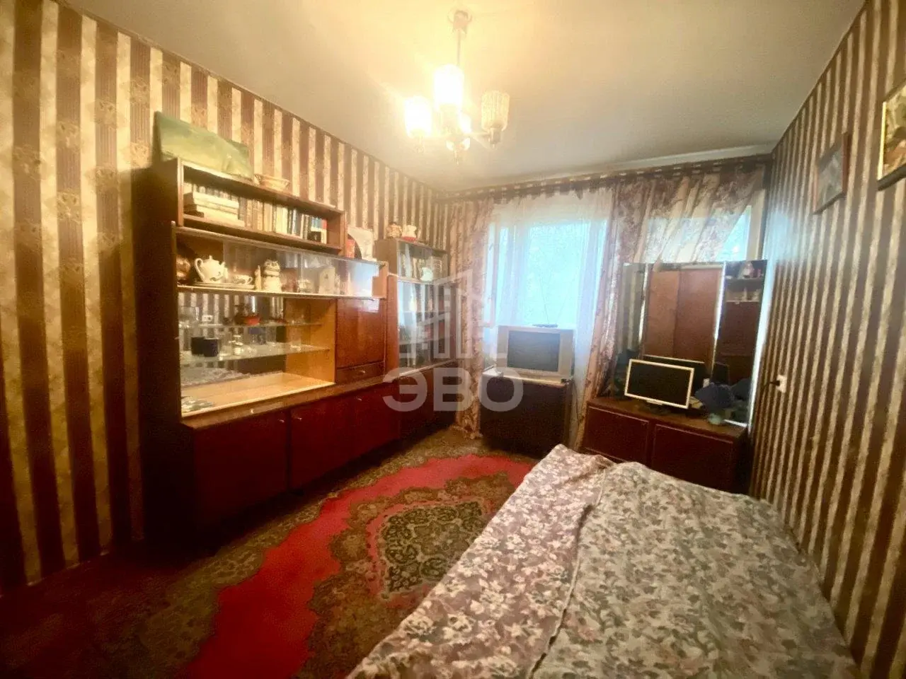 трехкомнатная квартира в Санкт-Петербурге по адресу: Ветеранов проспект, 3, к 2