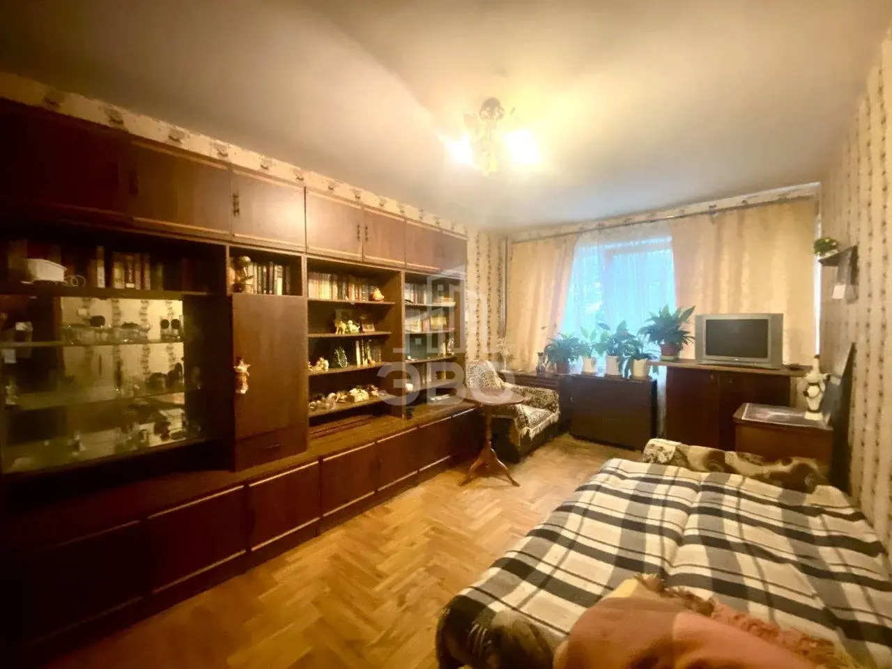 трехкомнатная квартира в Санкт-Петербурге по адресу: Ветеранов проспект, 3, к 2