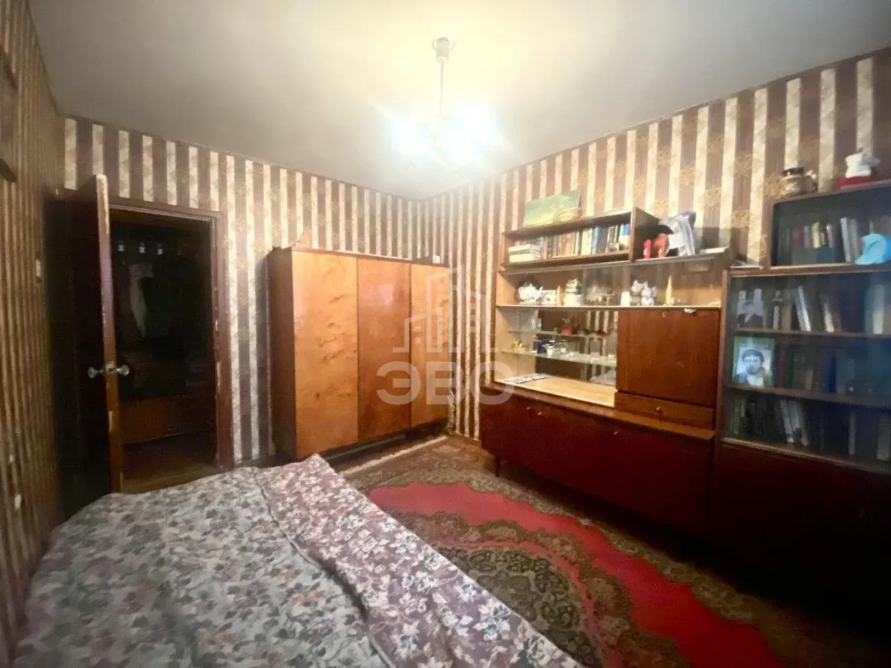 трехкомнатная квартира в Санкт-Петербурге по адресу: Ветеранов проспект, 3, к 2