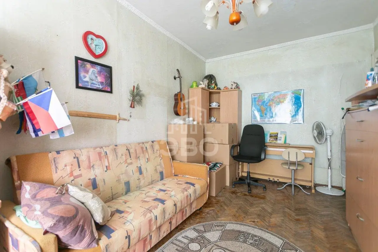 трехкомнатная квартира в Санкт-Петербурге по адресу: Московский проспект, 195