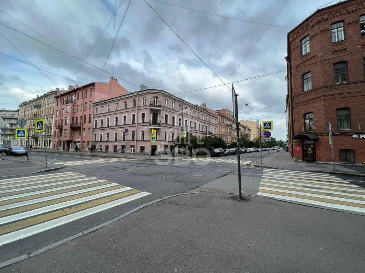 комната в Санкт-Петербурге по адресу: Дегтярная ул., 9