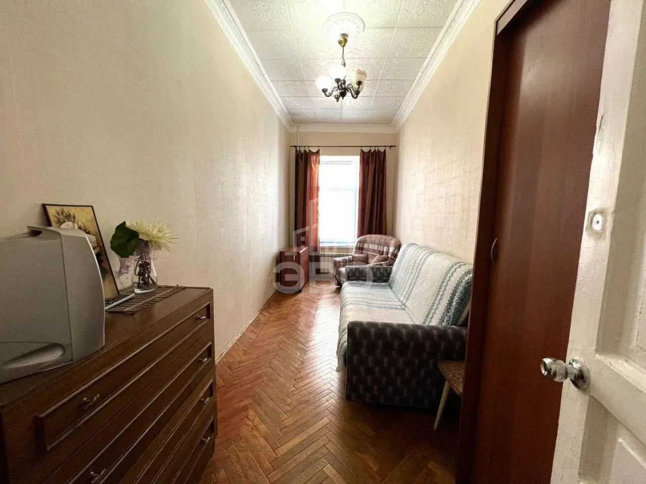 комната в Санкт-Петербурге по адресу: Дегтярная ул., 9
