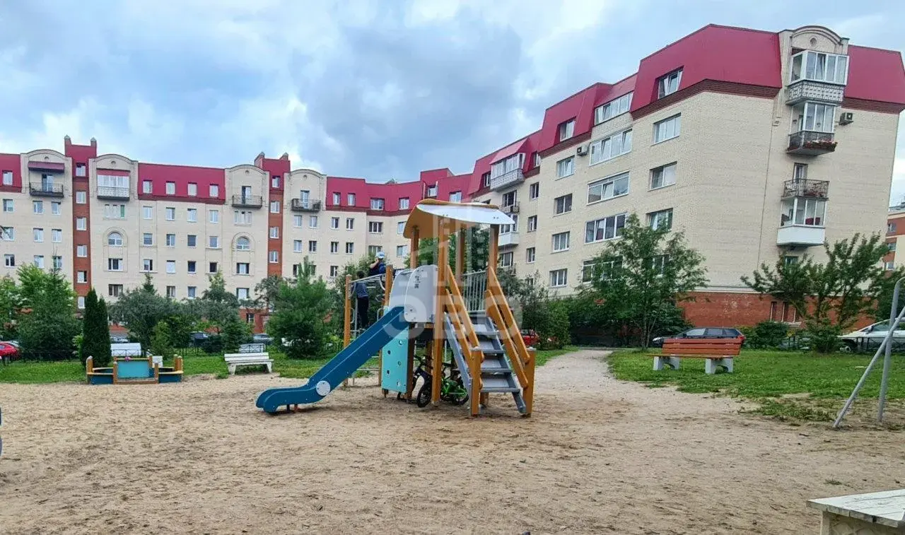 трехкомнатная квартира в Санкт-Петербурге по адресу: Малиновская ул., 7