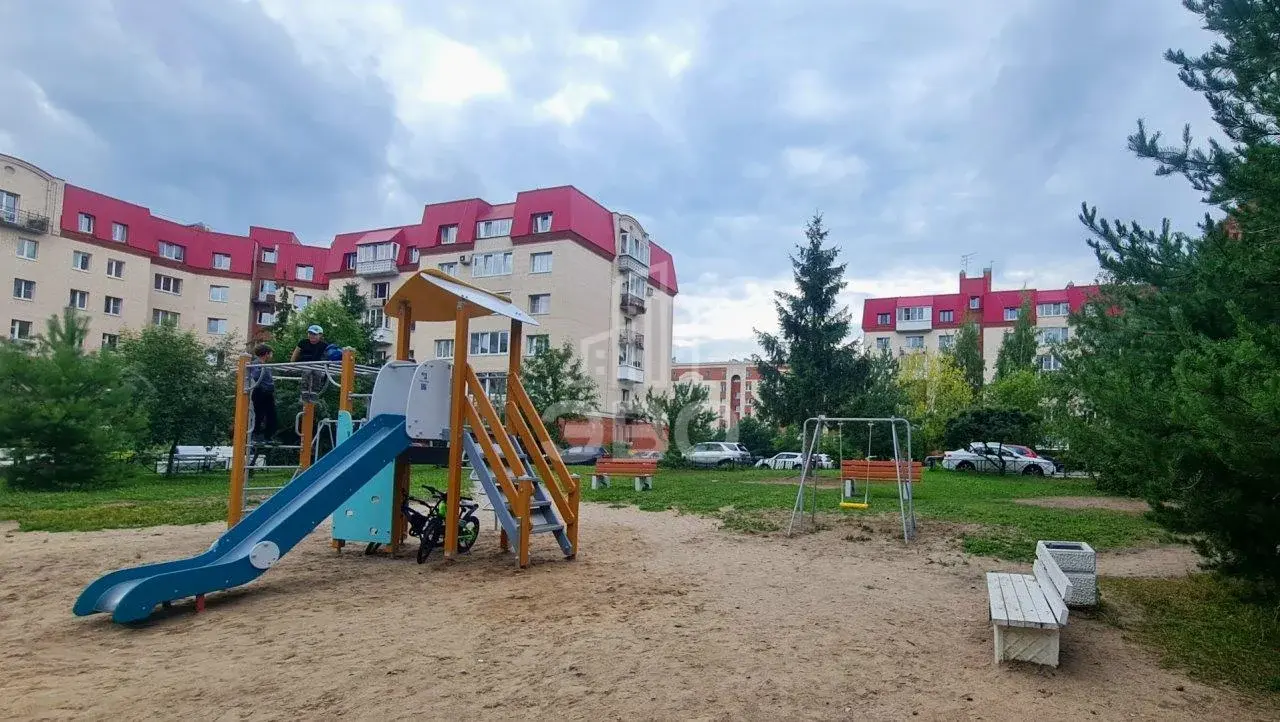 трехкомнатная квартира в Санкт-Петербурге по адресу: Малиновская ул., 7