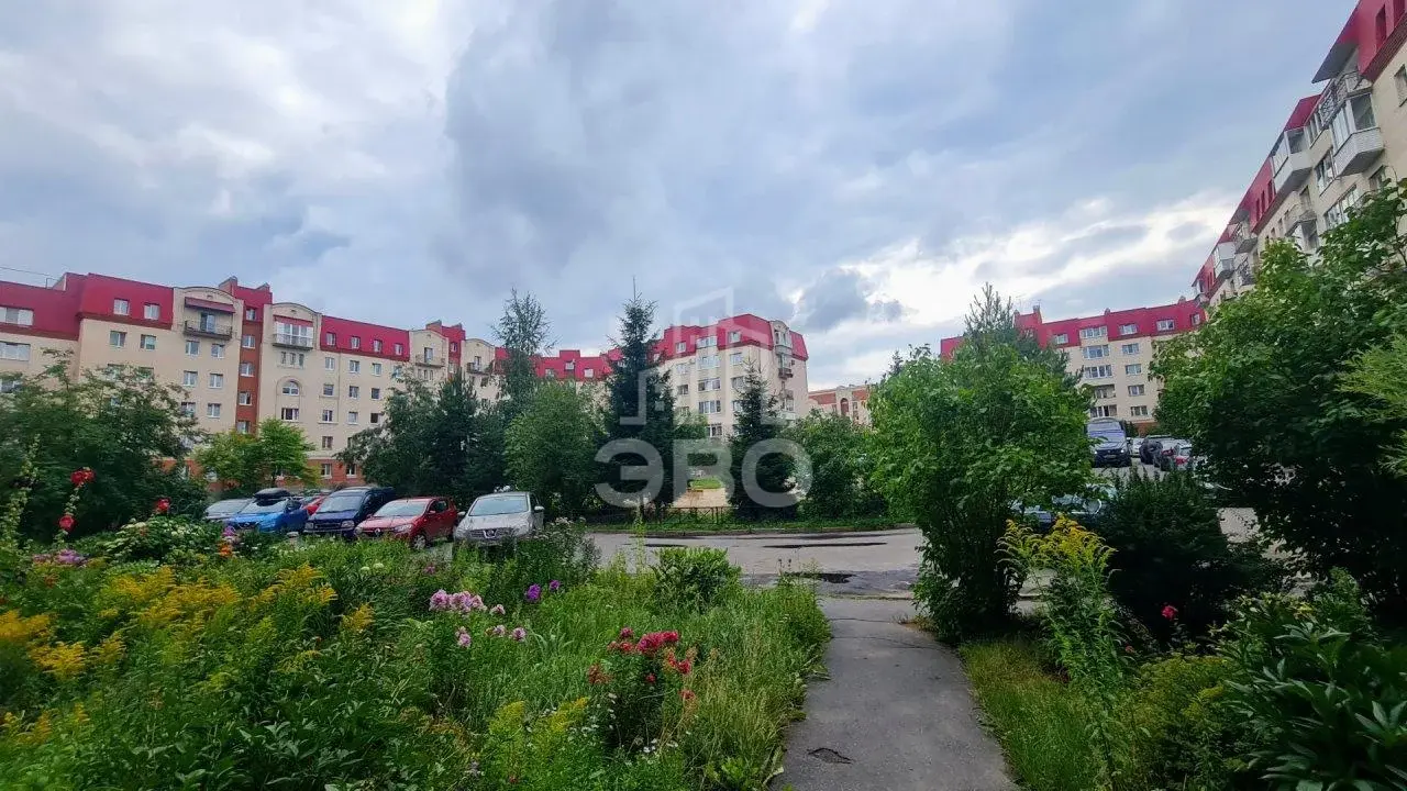трехкомнатная квартира в Санкт-Петербурге по адресу: Малиновская ул., 7