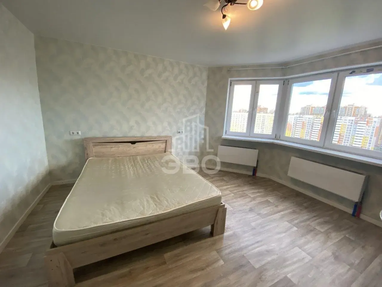 однокомнатная квартира в Санкт-Петербурге по адресу: Глухарская ул., 27, к 2