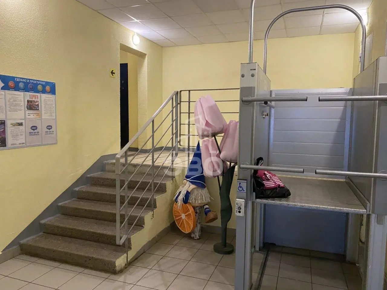 однокомнатная квартира в Санкт-Петербурге по адресу: Глухарская ул., 27, к 2