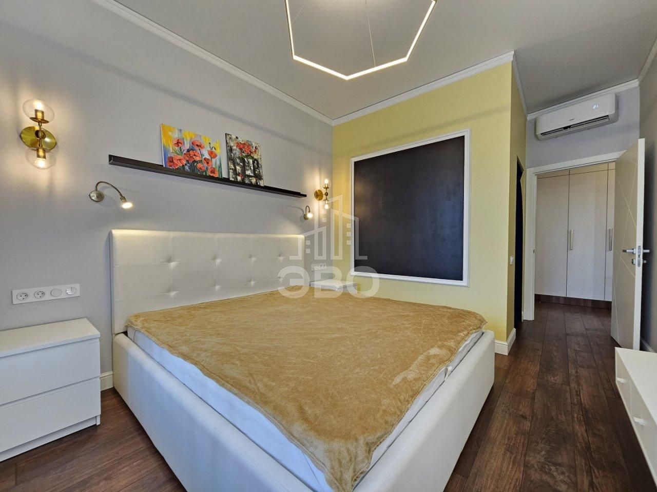 двухкомнатная квартира в Санкт-Петербурге по адресу: Ушаковская наб., 3, к 2