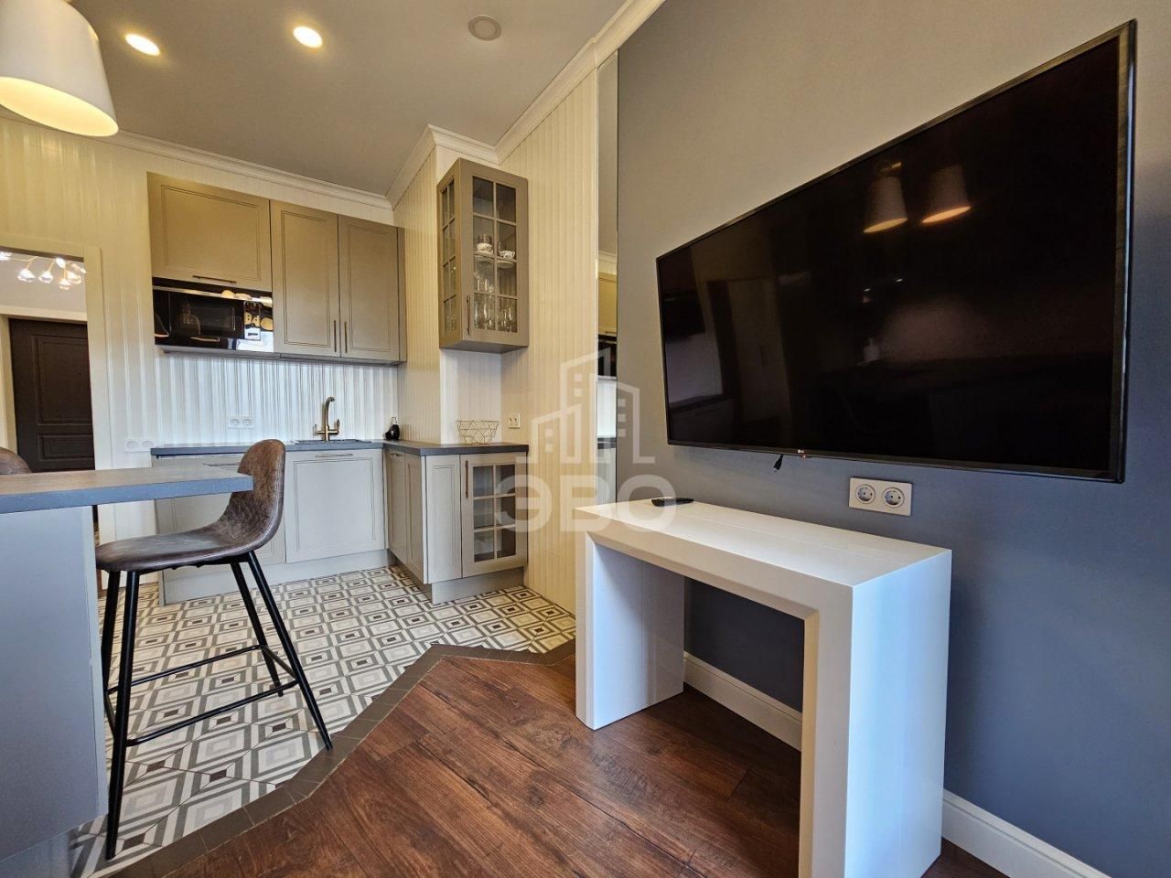 двухкомнатная квартира в Санкт-Петербурге по адресу: Ушаковская наб., 3, к 2