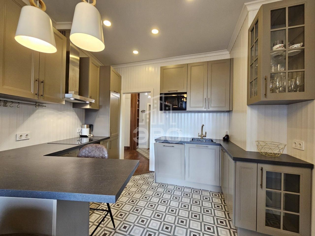 двухкомнатная квартира в Санкт-Петербурге по адресу: Ушаковская наб., 3, к 2