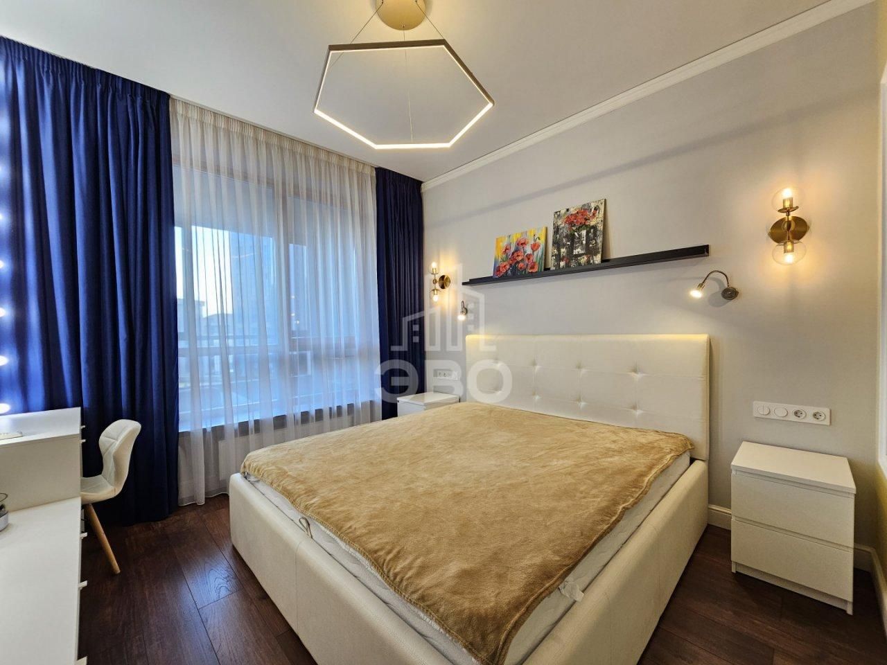 двухкомнатная квартира в Санкт-Петербурге по адресу: Ушаковская наб., 3, к 2