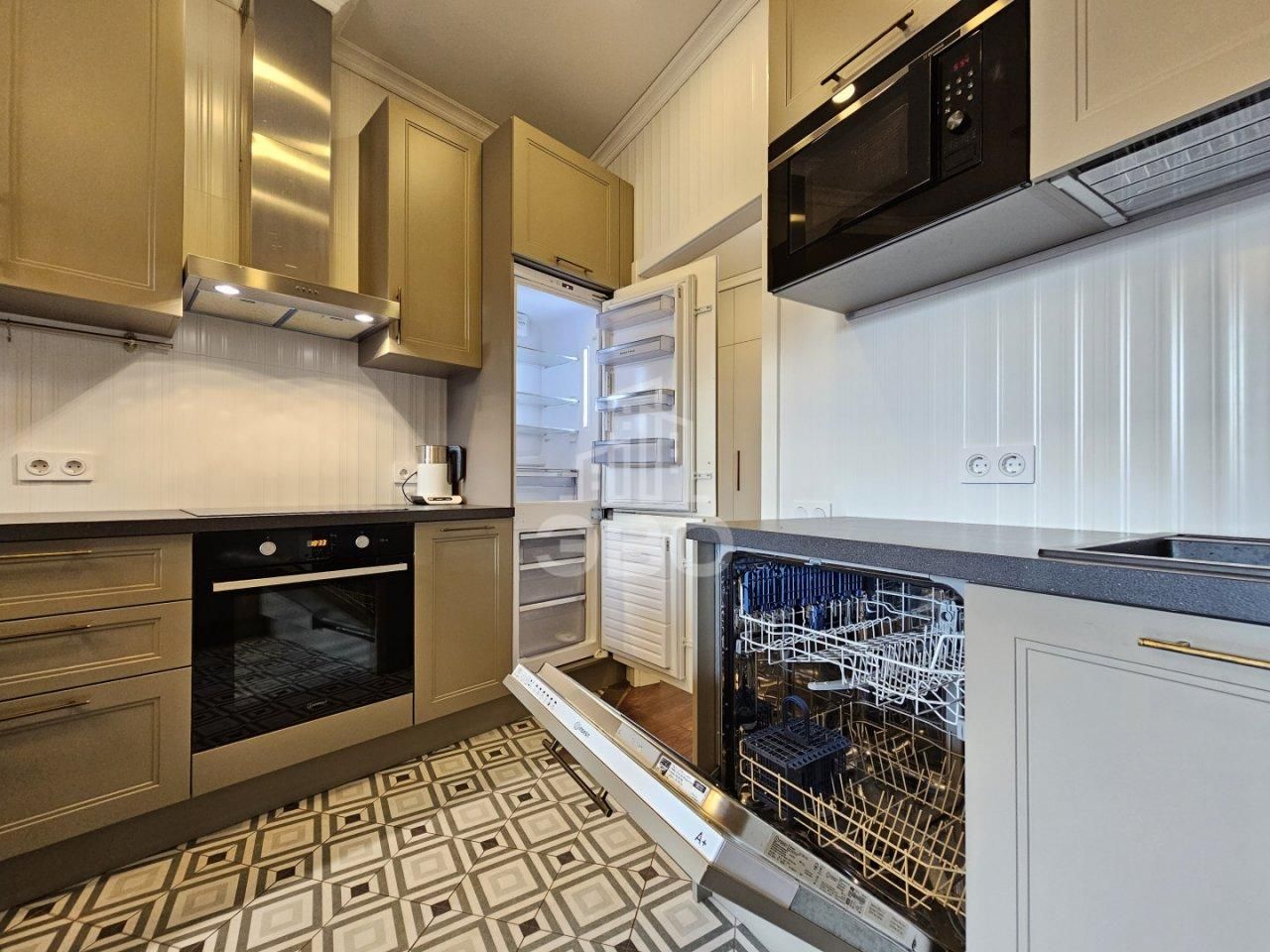 двухкомнатная квартира в Санкт-Петербурге по адресу: Ушаковская наб., 3, к 2